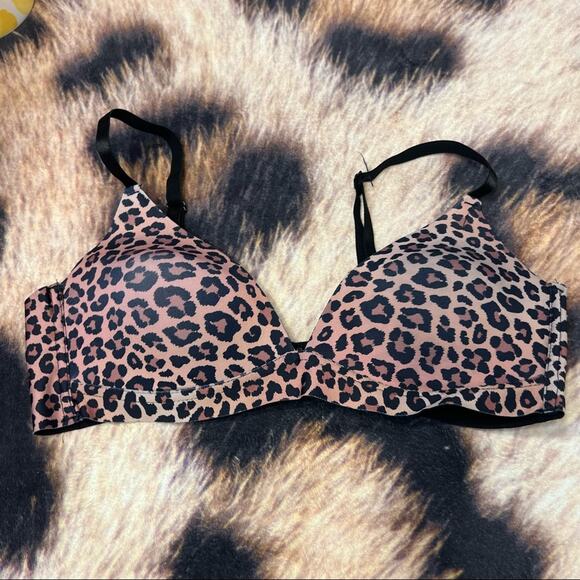 YMI Intimates Wirefree Leopard Print Bra Size 38B - Picture 1 of 6